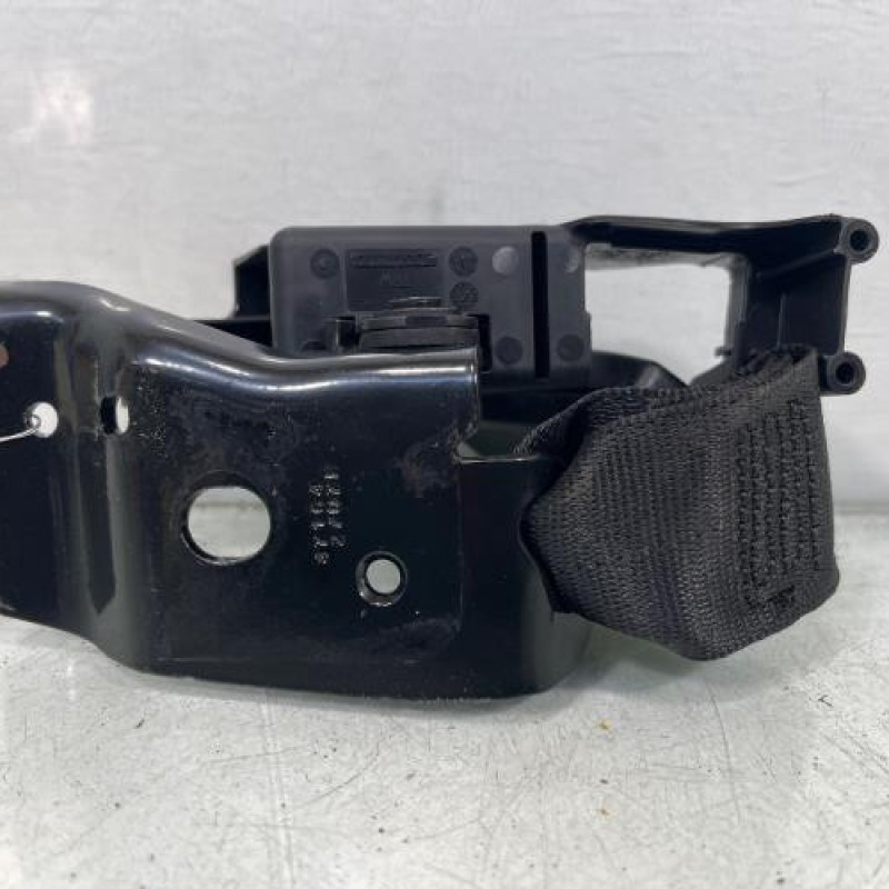Attache ceinture arriere gauche RENAULT CLIO 3 Photo n°3