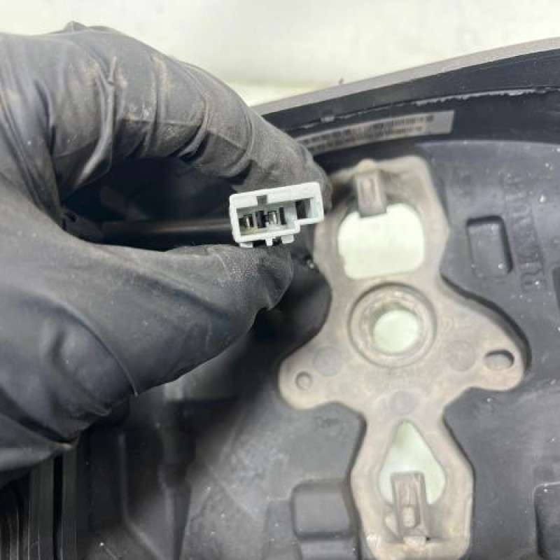 Volant RENAULT CLIO 3 Photo n°3