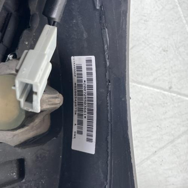 Volant RENAULT CLIO 3 Photo n°4