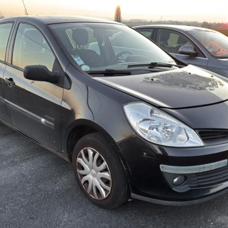 Volant RENAULT CLIO 3 Photo n°6