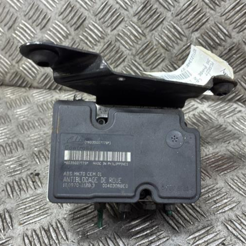 Bloc ABS (freins anti-blocage) PEUGEOT 206 Photo n°1