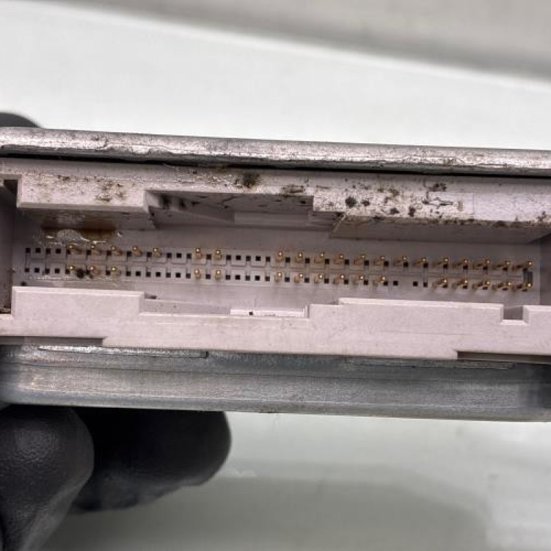 Boitier air bag RENAULT CLIO 2 Photo n°3