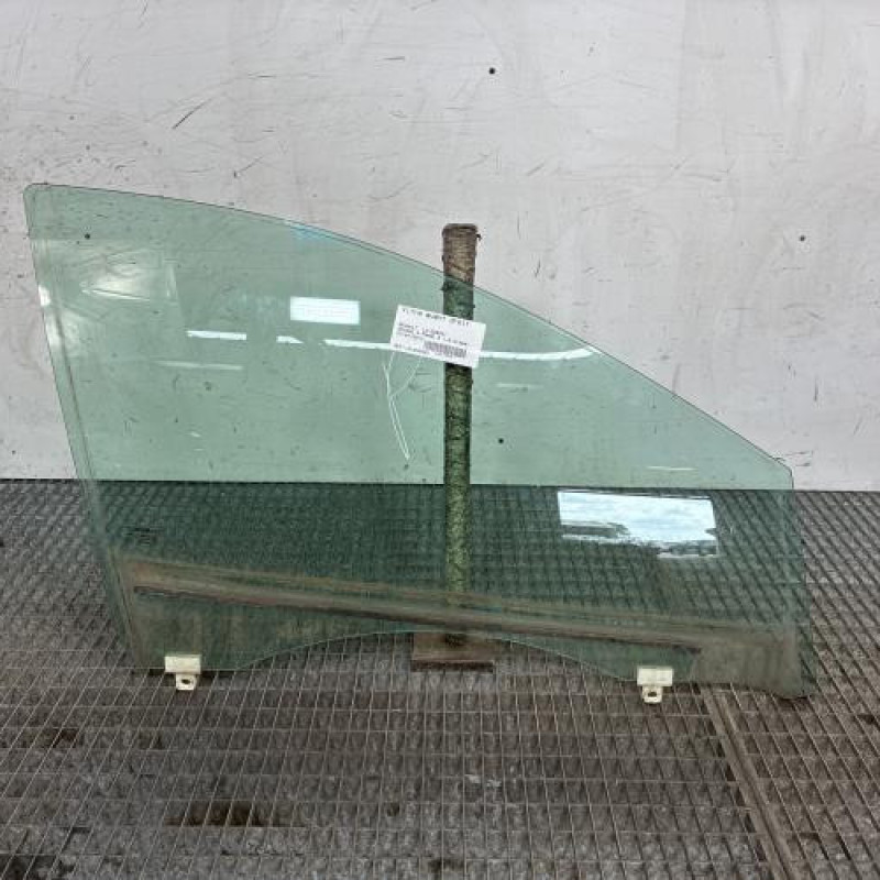 Vitre avant droit RENAULT MEGANE 3 Photo n°1