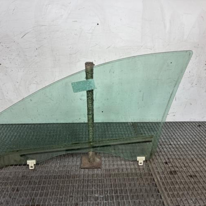 Vitre avant droit RENAULT MEGANE 3 Photo n°2