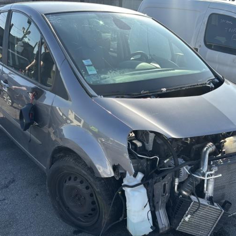 Attache ceinture arriere droit RENAULT GRAND MODUS Photo n°6