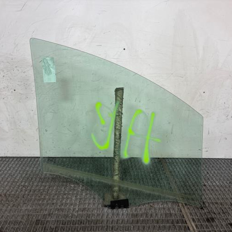 Vitre avant gauche RENAULT GRAND MODUS Photo n°2