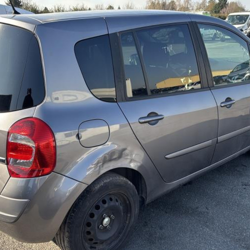 Vitre avant gauche RENAULT GRAND MODUS Photo n°5