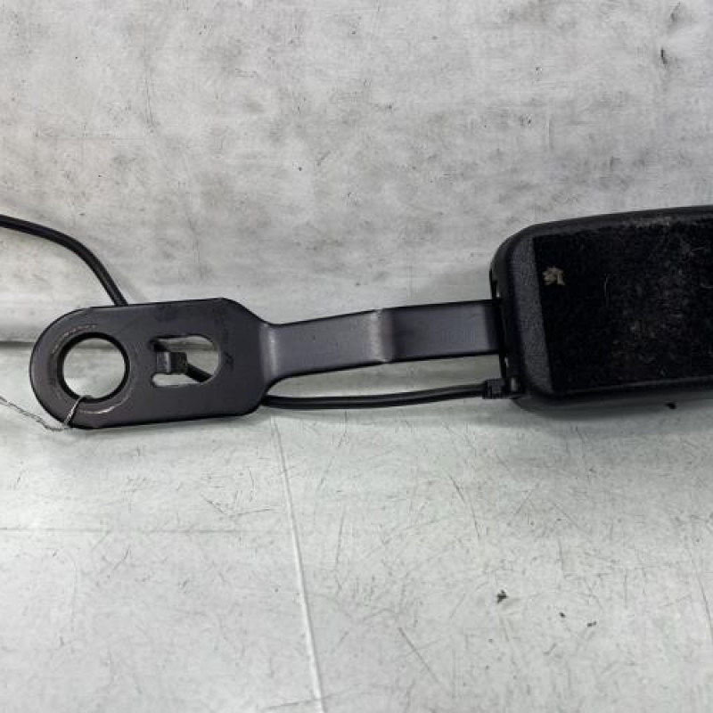 Attache ceinture avant gauche PEUGEOT 207 Photo n°2