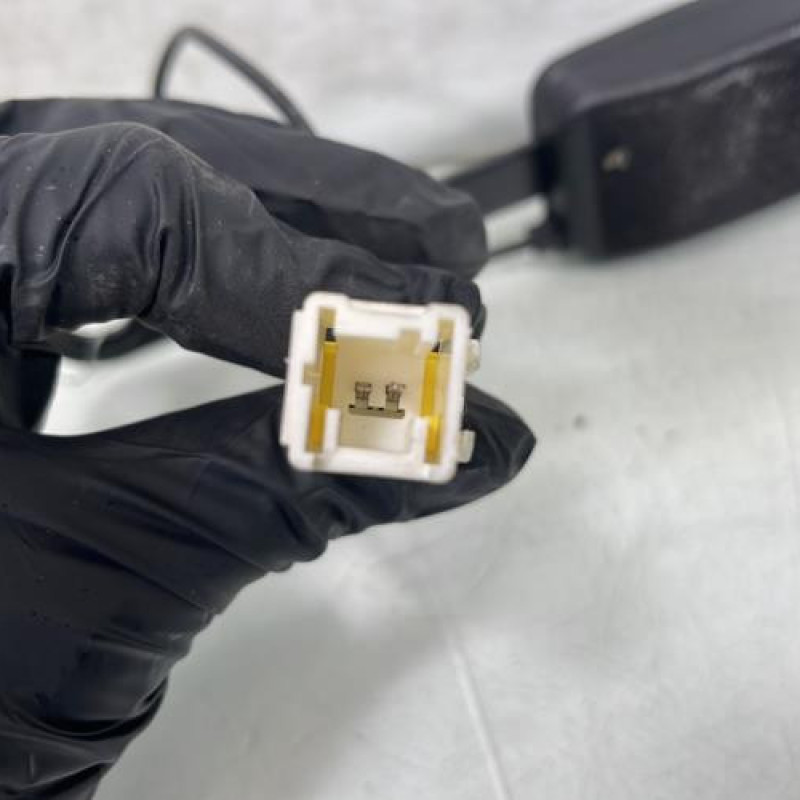 Attache ceinture avant gauche PEUGEOT 207 Photo n°3