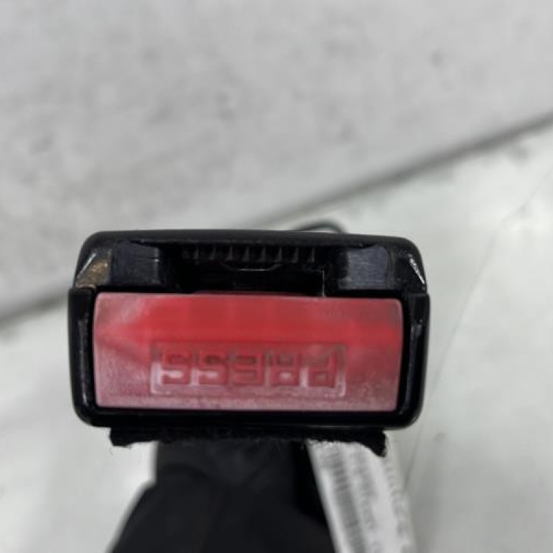 Attache ceinture avant gauche PEUGEOT 207 Photo n°5