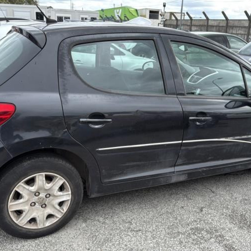 Attache ceinture avant gauche PEUGEOT 207 Photo n°15