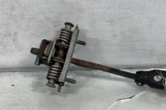 Arret de porte arriere gauche PEUGEOT 3008 1 Photo n°1