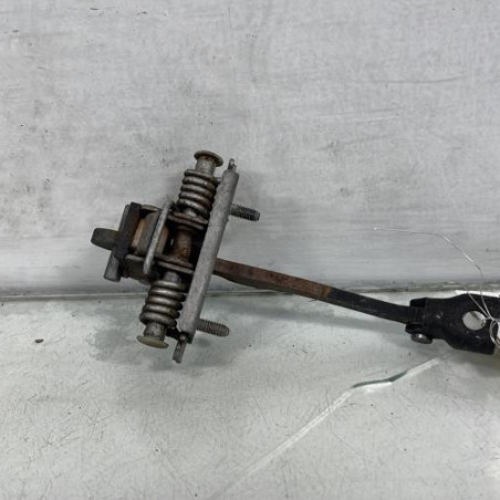 Arret de porte arriere gauche PEUGEOT 3008 1 Photo n°1