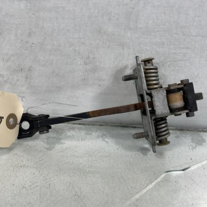 Arret de porte arriere gauche PEUGEOT 3008 1 Photo n°2