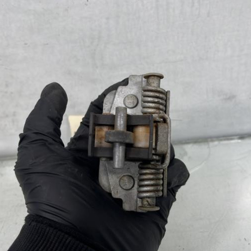 Arret de porte arriere gauche PEUGEOT 3008 1 Photo n°3