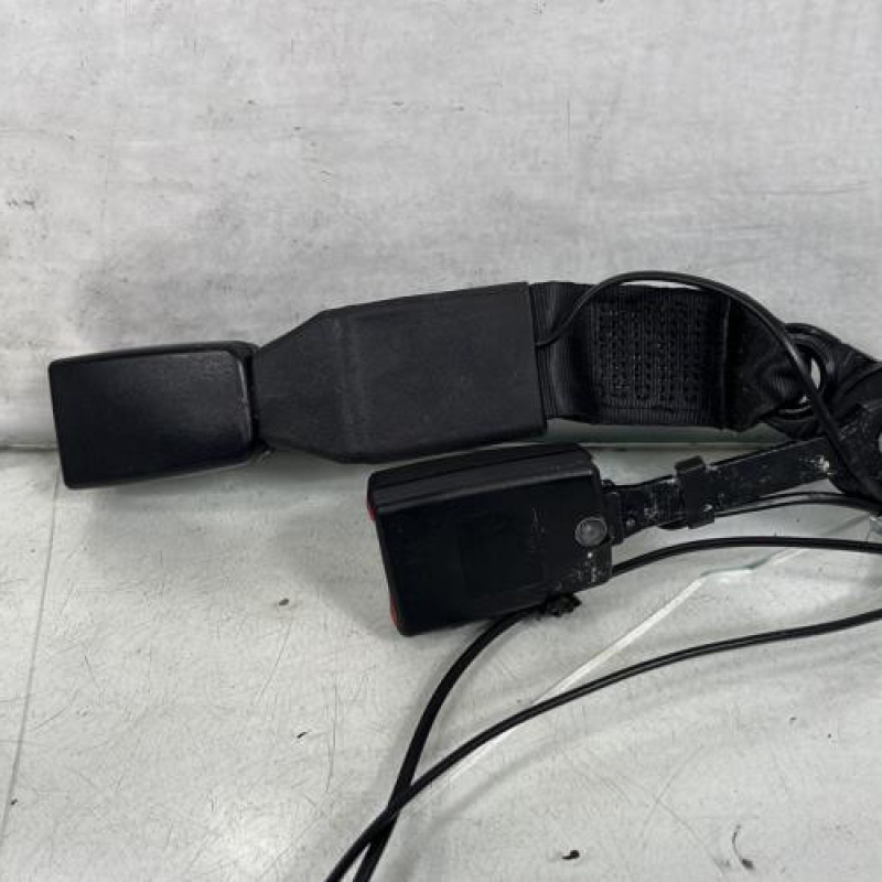 Attache ceinture arriere droit PEUGEOT 3008 1 Photo n°3