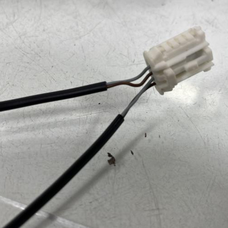 Attache ceinture arriere droit PEUGEOT 3008 1 Photo n°6