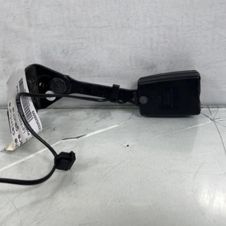 Attache ceinture arriere gauche PEUGEOT 3008 1 Photo n°1