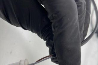 Attache ceinture arriere gauche PEUGEOT 3008 1