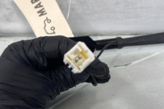 Attache ceinture avant droit PEUGEOT 3008 1