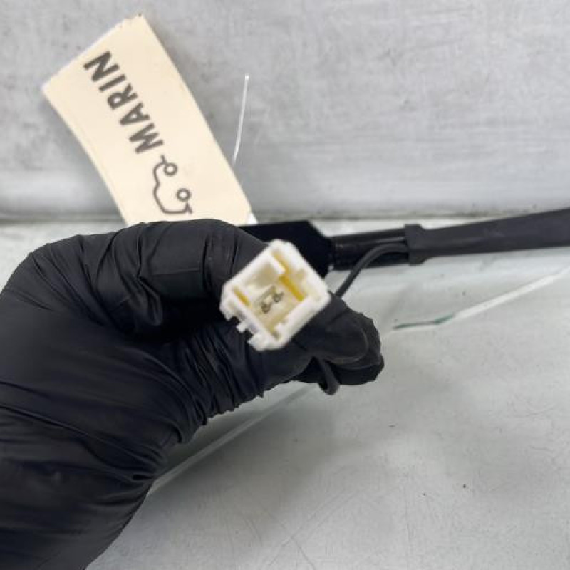 Attache ceinture avant droit PEUGEOT 3008 1 Photo n°3