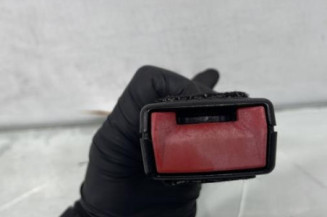 Attache ceinture avant droit PEUGEOT 3008 1