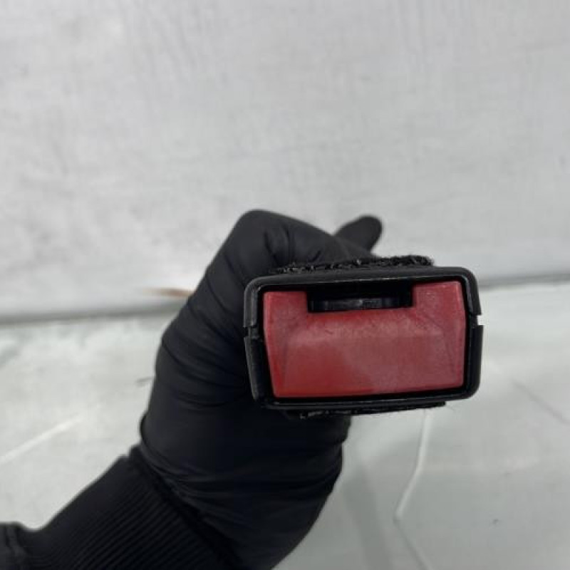 Attache ceinture avant droit PEUGEOT 3008 1 Photo n°4