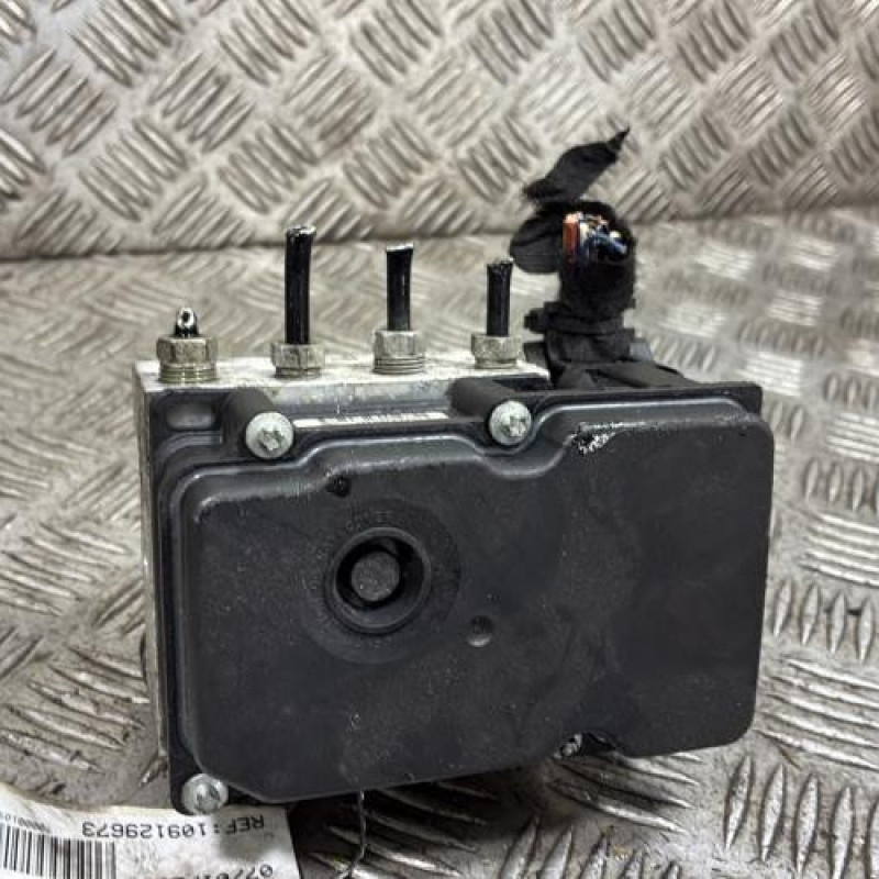 Bloc ABS (freins anti-blocage) OPEL CORSA D Photo n°1