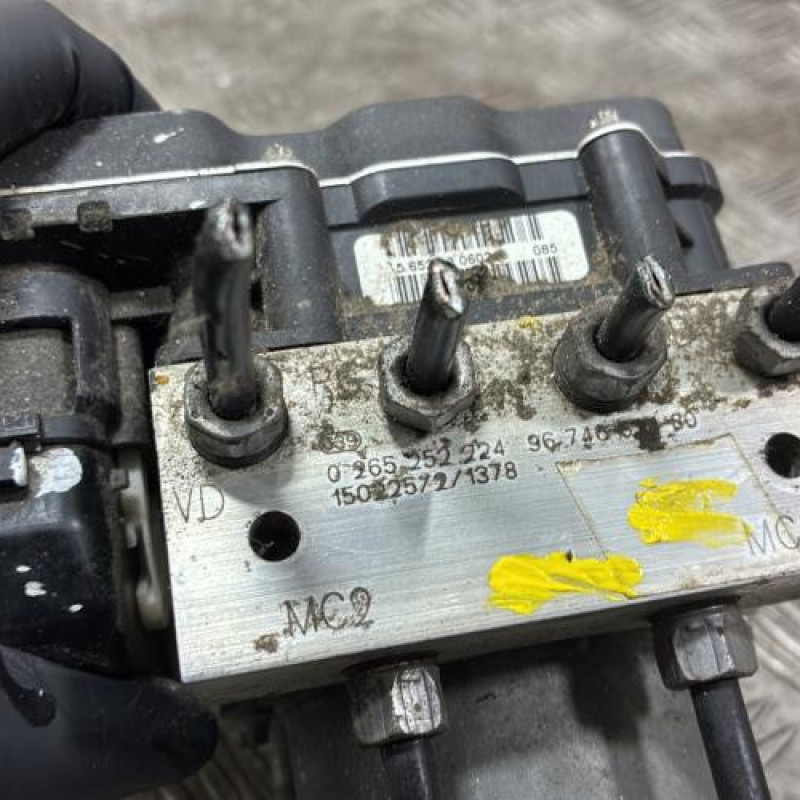 Bloc ABS (freins anti-blocage) PEUGEOT PARTNER 2 Photo n°4