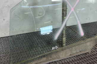 Vitre avant gauche OPEL AGILA B