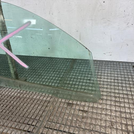 Vitre avant droit PEUGEOT 206