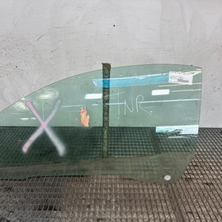 Vitre avant gauche PEUGEOT 206 Photo n°1