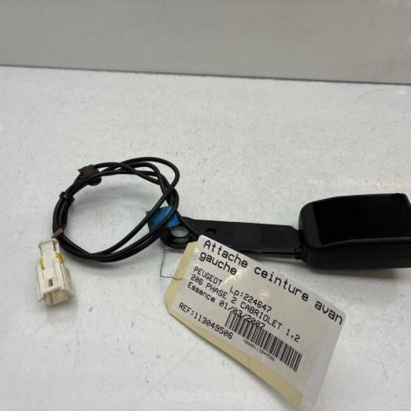 Attache ceinture avant gauche PEUGEOT 206 Photo n°1