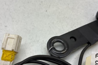 Attache ceinture avant gauche PEUGEOT 206