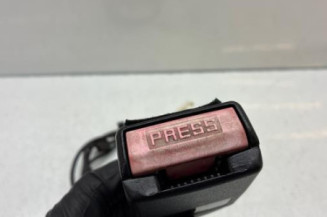 Attache ceinture avant gauche PEUGEOT 206