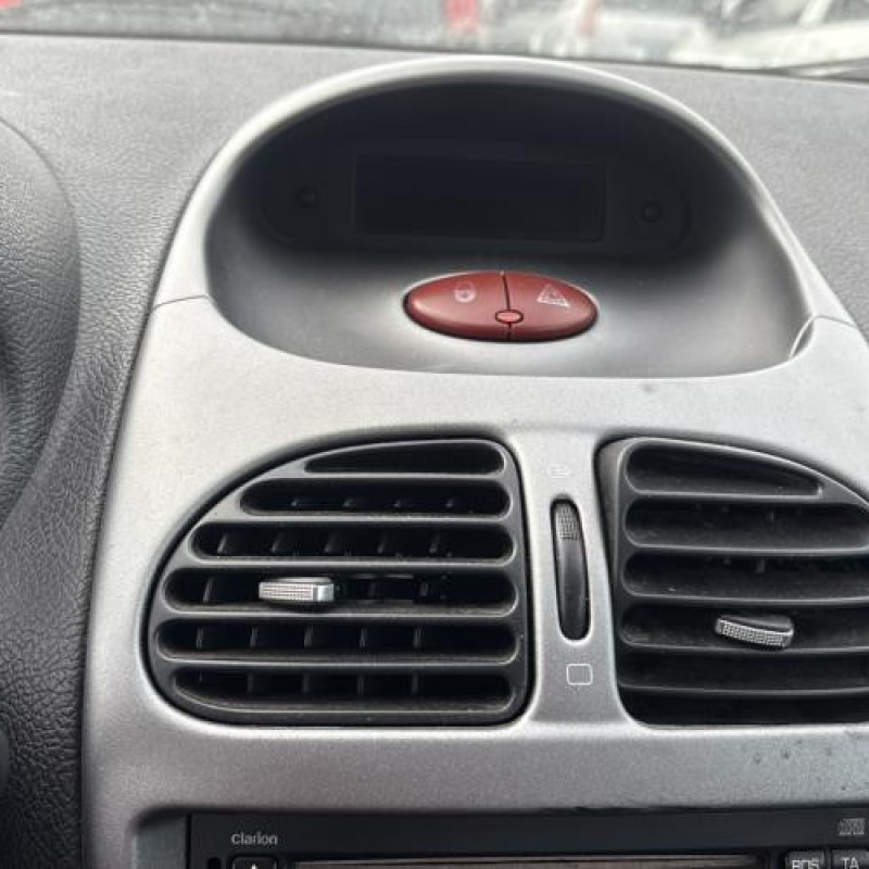 Boitier air bag PEUGEOT 206 Photo n°19