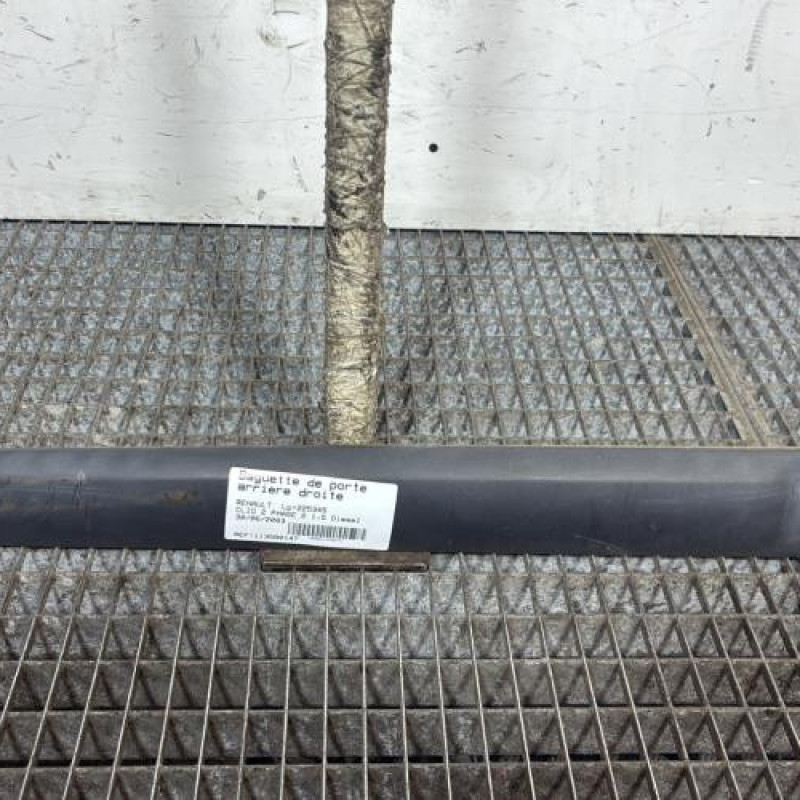 Baguette de porte arriere droite RENAULT CLIO 2 Photo n°1