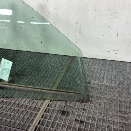 Vitre avant droit RENAULT CLIO 2