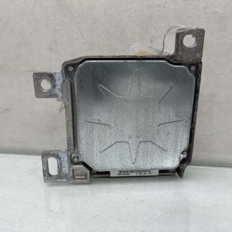 Boitier air bag RENAULT CLIO 2 Photo n°4