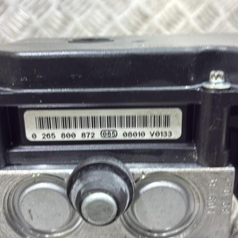 Bloc ABS (freins anti-blocage) OPEL CORSA D Photo n°3