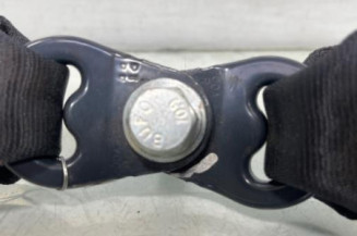 Attache ceinture arriere gauche DACIA SANDERO 2