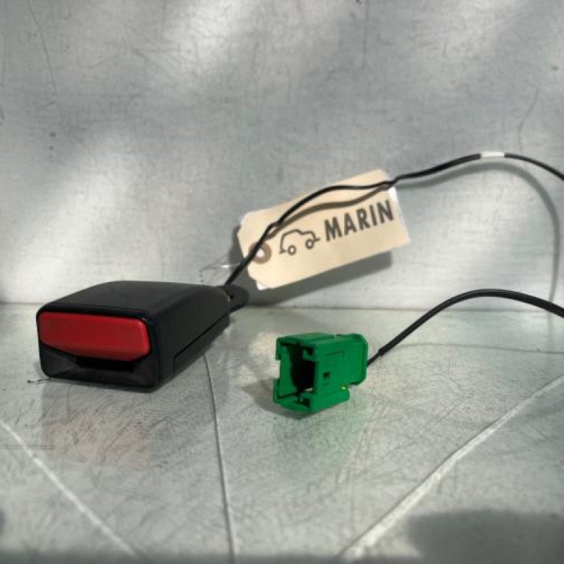 Attache ceinture avant gauche DACIA SANDERO 2 Photo n°1