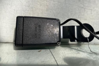 Attache ceinture avant gauche DACIA SANDERO 2