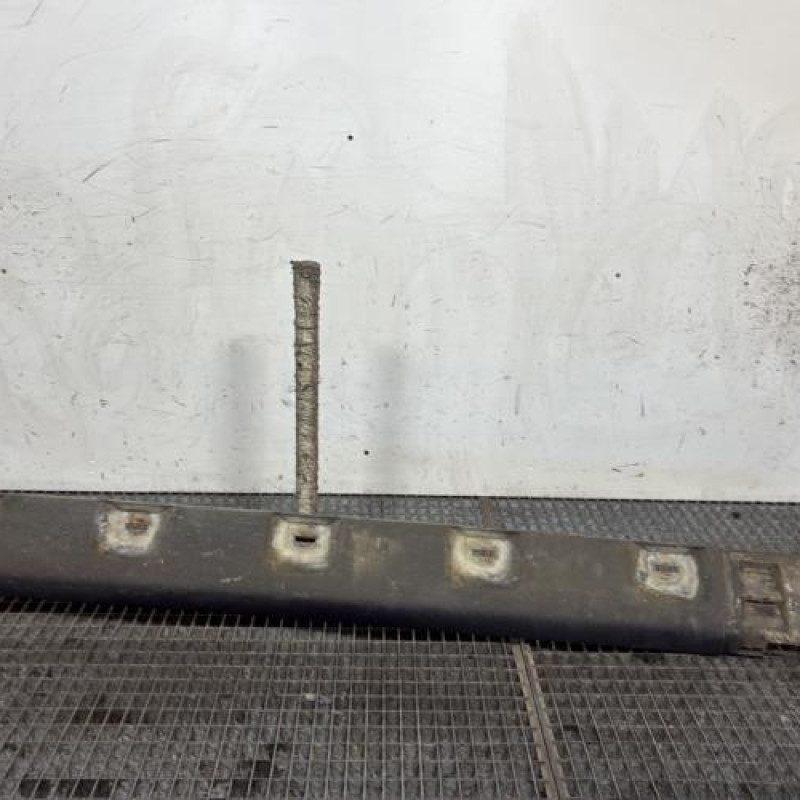 Bas de caisse droit DACIA SANDERO 2 Photo n°1