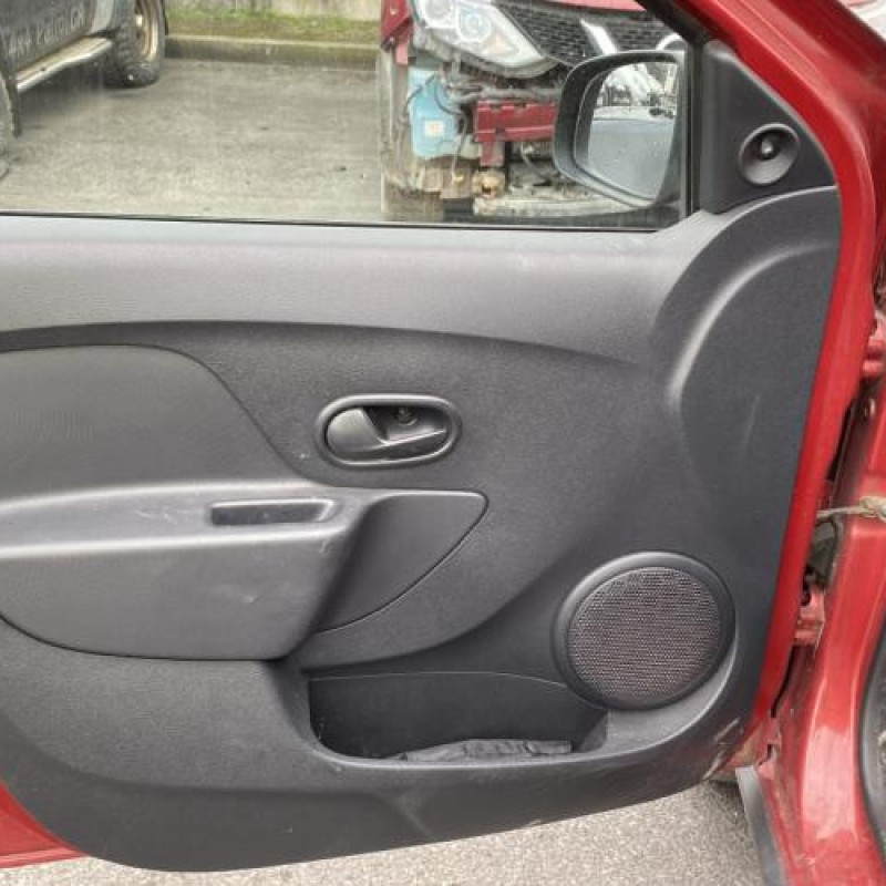 Bas de caisse droit DACIA SANDERO 2 Photo n°14