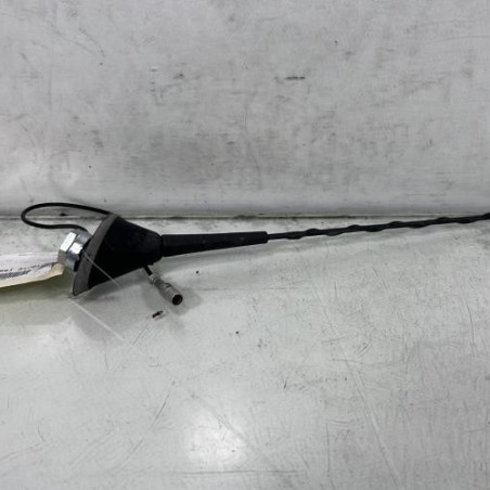 Antenne FIAT PUNTO EVO 3 Photo n°1