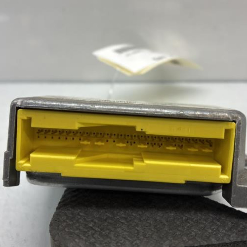 Boitier air bag RENAULT CLIO 2 Photo n°4