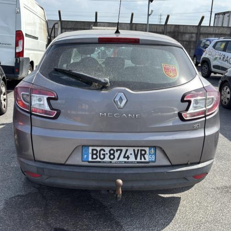 Attelage (boule de remorquage) RENAULT MEGANE 3 Photo n°10