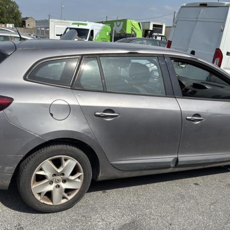 Attelage (boule de remorquage) RENAULT MEGANE 3 Photo n°11