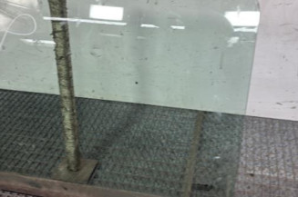 Vitre avant gauche RENAULT TWINGO 1